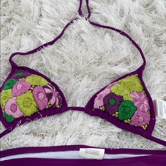 Floral crochet halter bikini - Picture 2 of 9